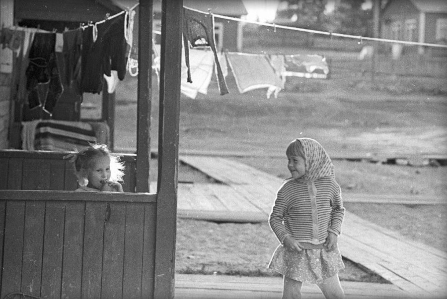  «Девочки», фото Виктора Ершова, 1973 год. Фото: russiainphoto.ru/МАММ / МДФ 