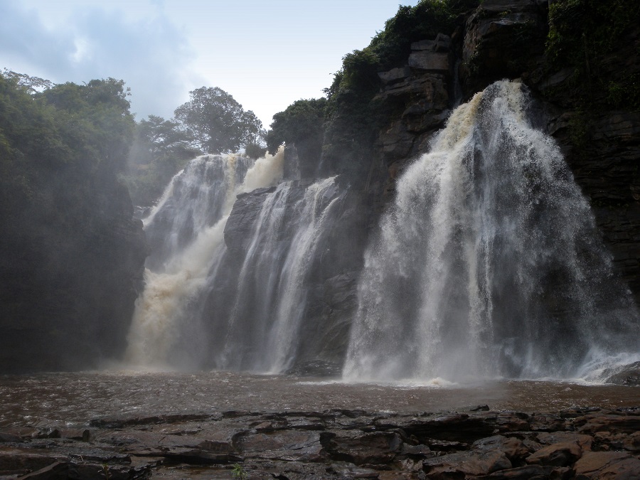  Водопад около деревни Буали, ЦАР