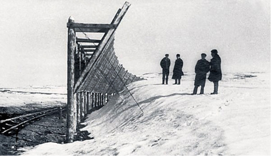  Один из первых прототипов «Деда Снегодуя» Михаила Потапова. Фото: Таймырский телеграф 