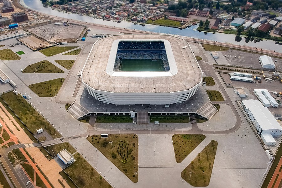  Футбольный стадион «Калининград» 