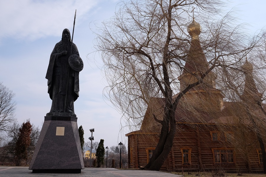 Памятник Преподобномученику Александру Пересвету, Брянск 