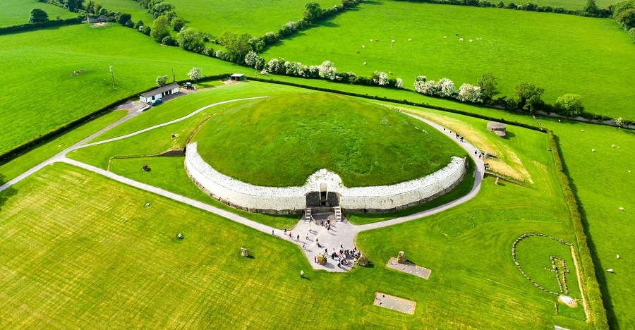  Ньюгрейндж (Newgrange) в Ирландии 