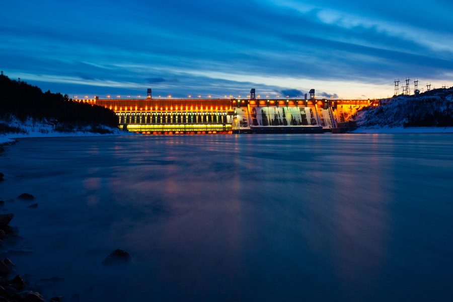  Праздничная подсветка плотины Красноярской ГЭС 