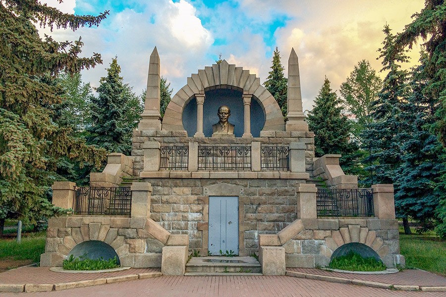  Памятник-мавзолей Ленина, Челябинск 