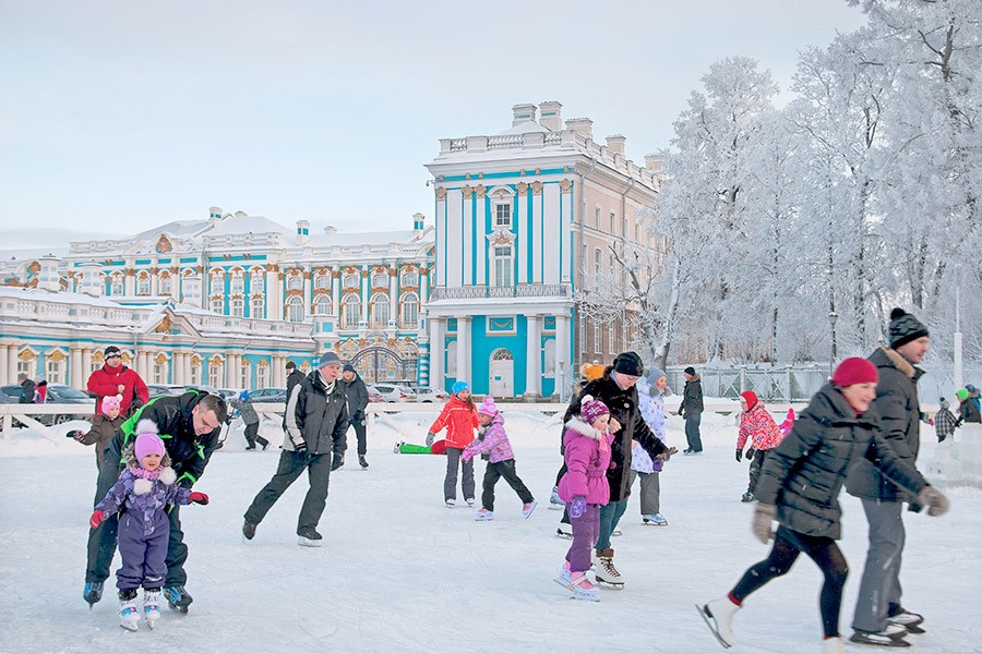  Каток на Треугольной площади, Пушкин