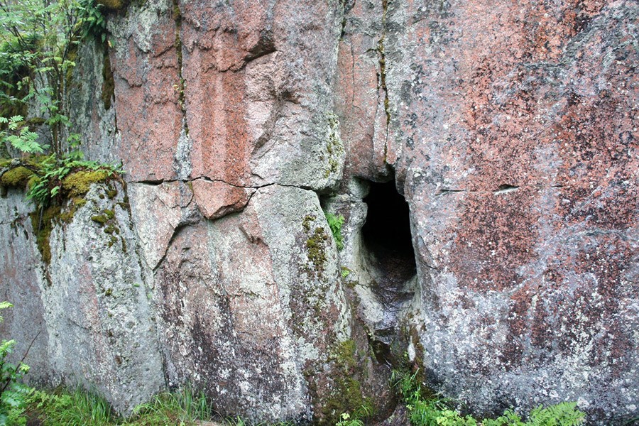  Соккальские пещеры 