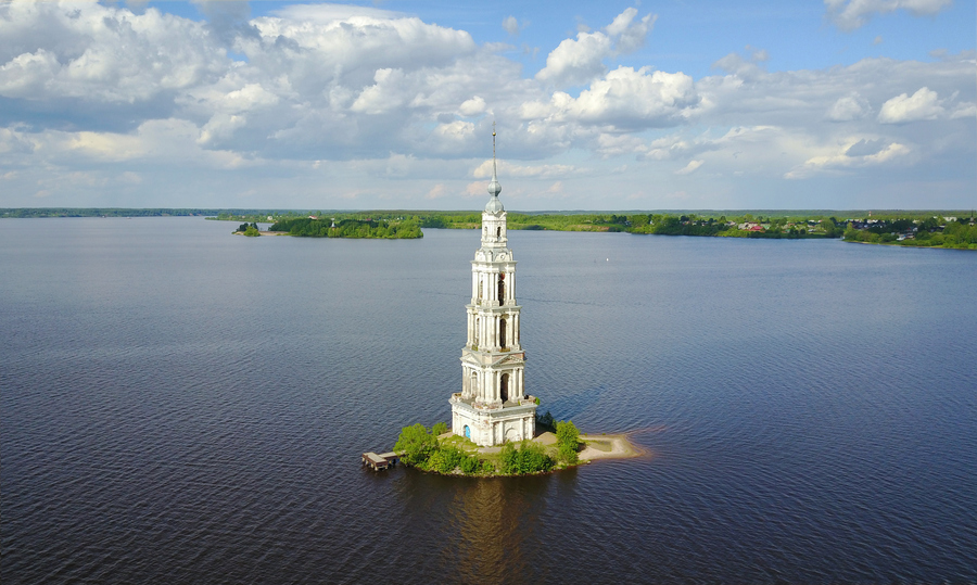 Калязин колокольня на воде фото Отдых в Тверской области. Все что нужно знать о Тверской области:погода, карта, 