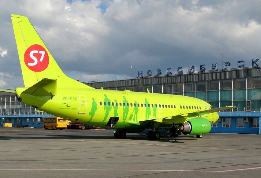  Boeing 737-800 авиакомпании S7 в аэропорту Толмачёво. Фото: wikimedia