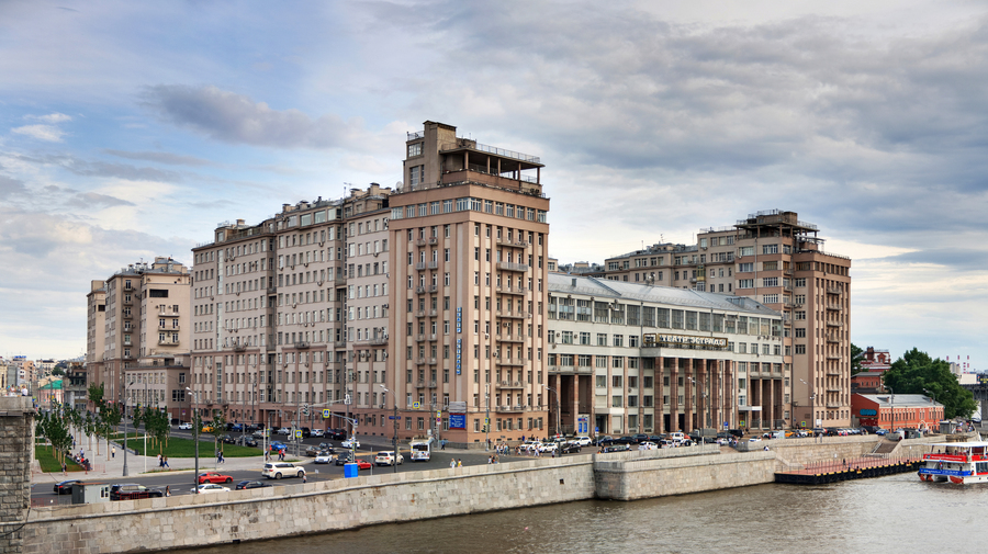 Дом на набережной — первый советский элитный жилой комплекс. Фото: wikimedia/Ludvig14