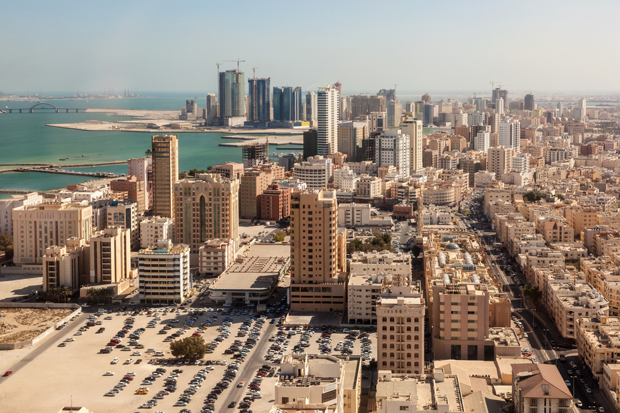  Манама — столица и главный экономический центр королевства Бахрейн. Фото: istockphoto/typhoonski