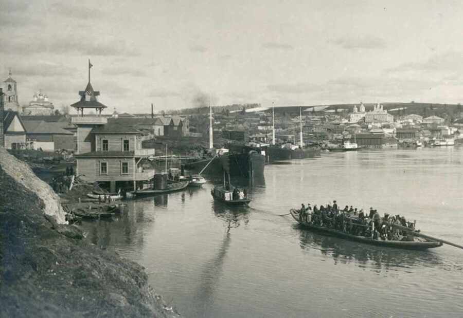  Оренбургская переправа через реку Белую в Уфе, 1908–1919 годы. Фото: wikimedia/А. А. Зирах