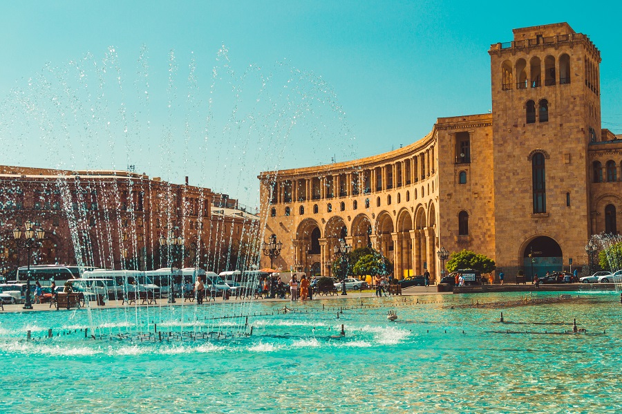  Площадь Республики, Ереван 