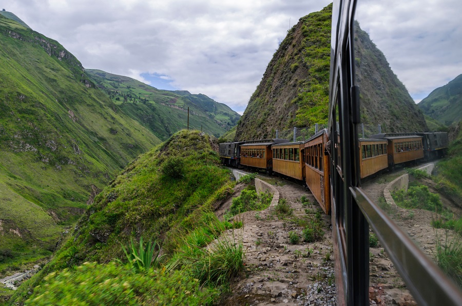  Железная дорога на Носу Дьявола в Эквадоре 