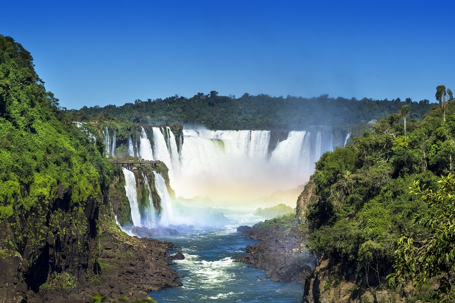  Водопады Игуасы на границе Парагвая, Бразилии и Аргентины