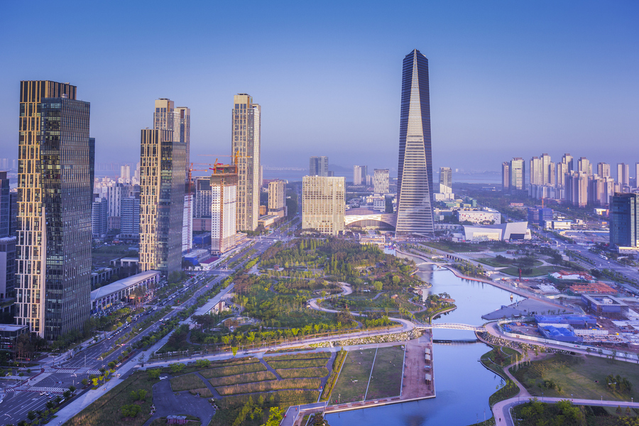  Инчхон — третий по численности населения город Южной Кореи, после Сеула и Пусана. Одна из главных его достопримечательностей — Northeast Asia Trade Tower, одно из самых высоких зданий в стране. Фото: istockphoto/aomam