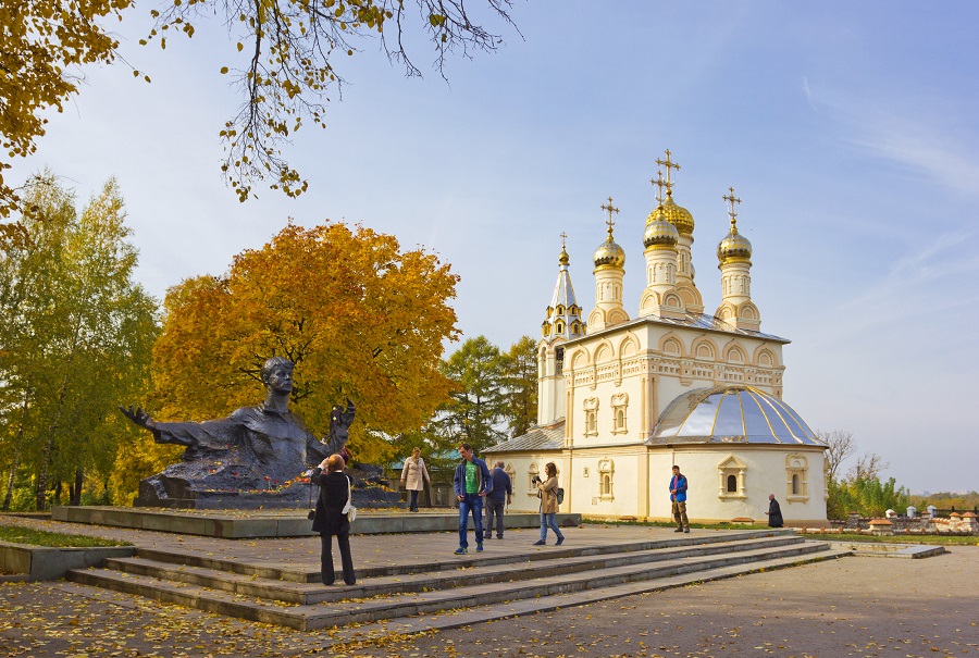  Памятник Есенину, Рязань 