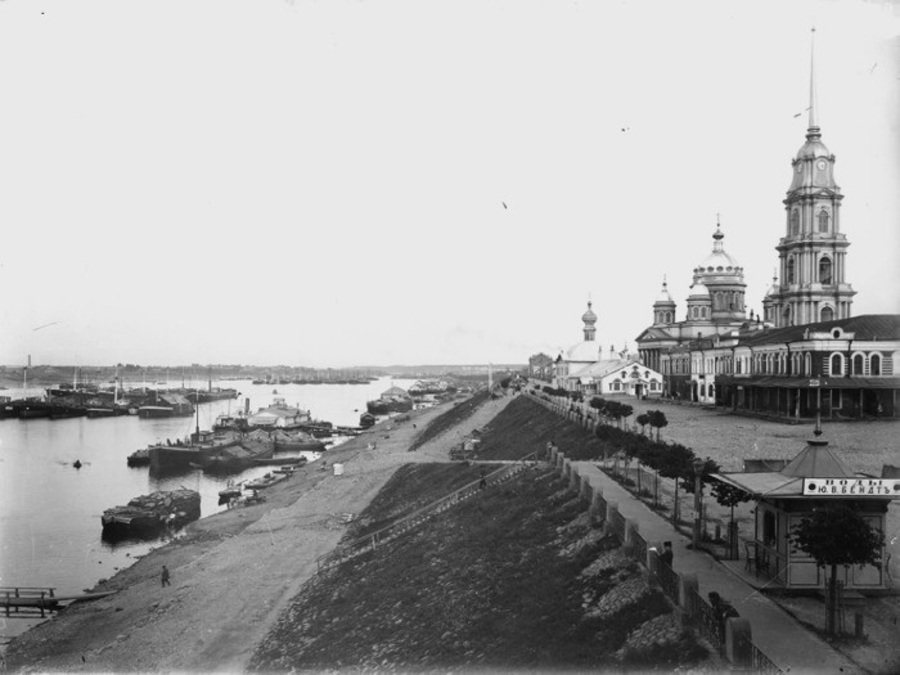 Волжская набережная в Рыбинске, 1894 год. Фото: wikimedia/Maxim Petrovich Dmitriev 