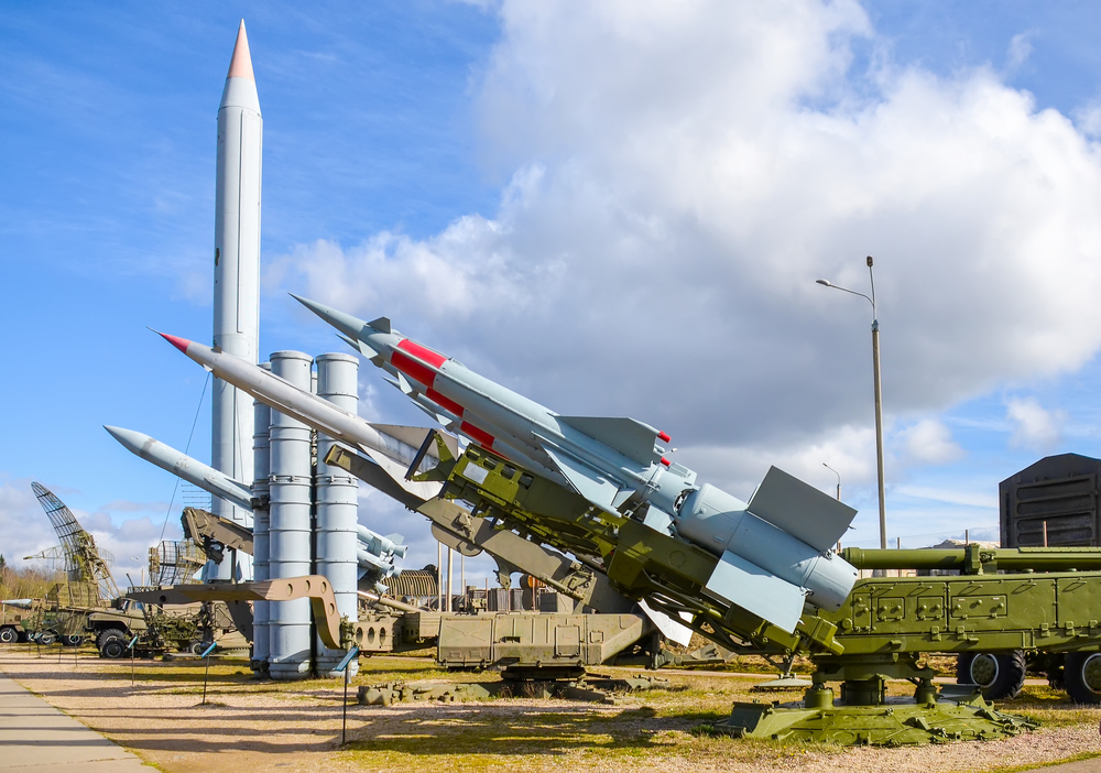 Военная техника на территории ИКК «Линия Сталина»