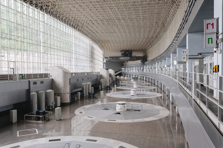  Машинный зал Саяно-Шушенской ГЭС. Фото: Андрей Белавин
