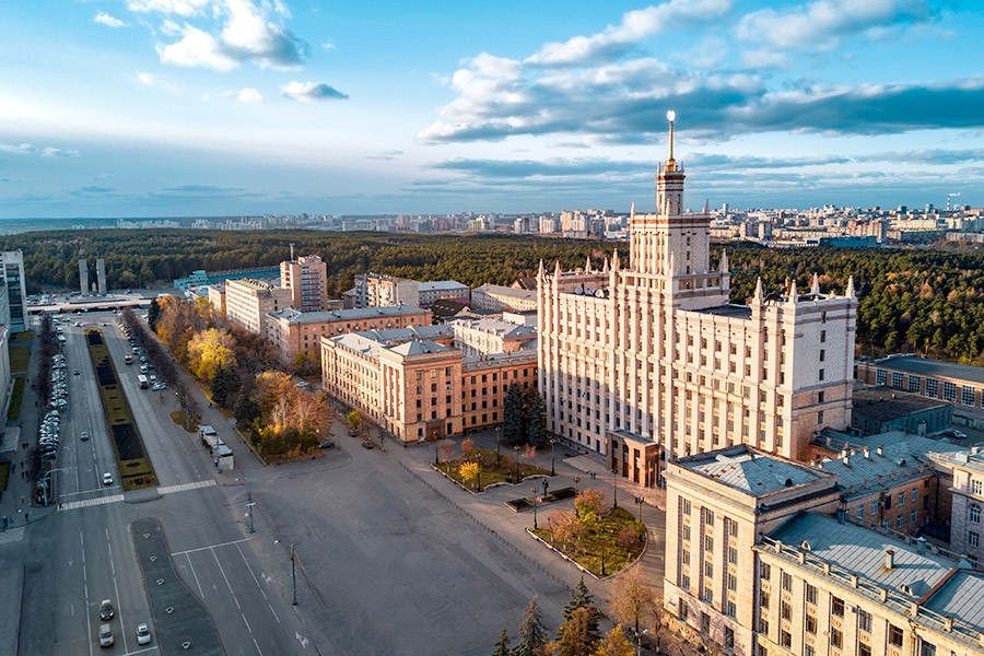  Здание Южно-Уральского государственного университета, Челябинск 