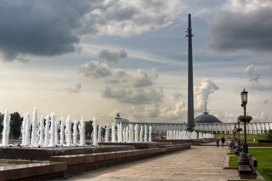 Памятники на поклонной горе в москве описание и фото