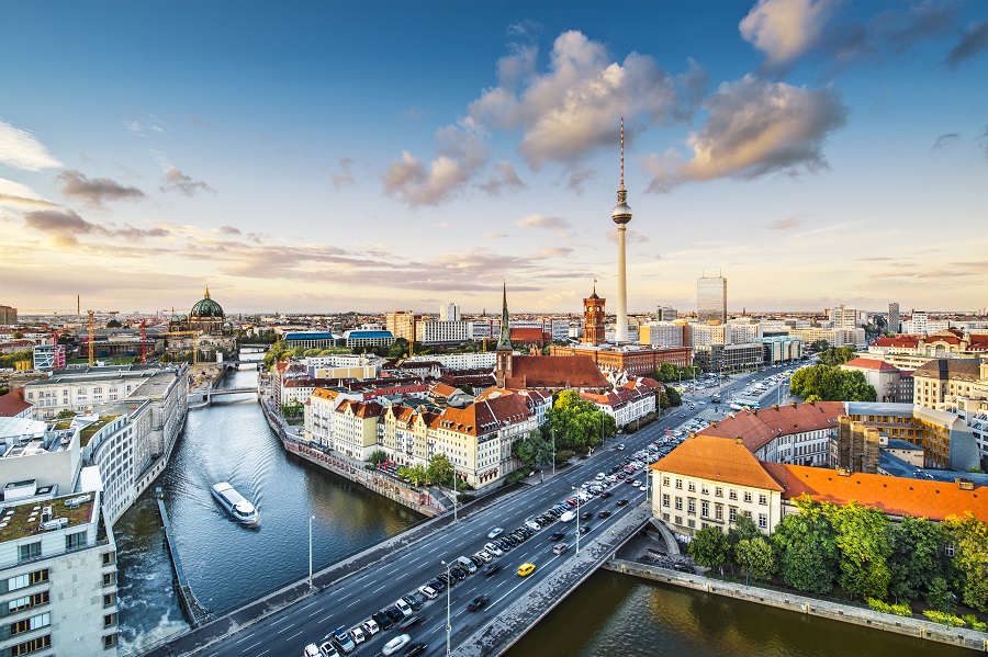 Берлин является столицей сколько населения в арабских эмиратах 2021 году