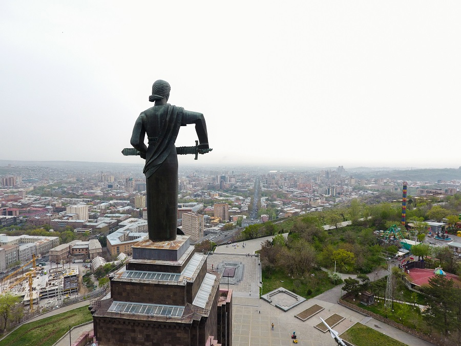  Статуя Мать-Армения, Ереван 