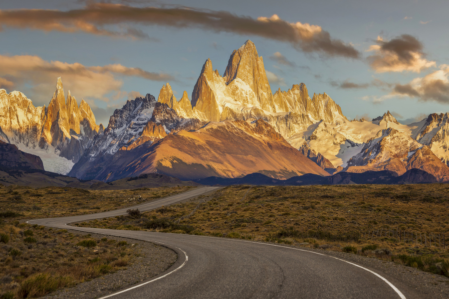  Гора Фицрой в Патагонии в пограничной области между Аргентиной и Чили. Фото: istockphoto/DieterMeyrl 