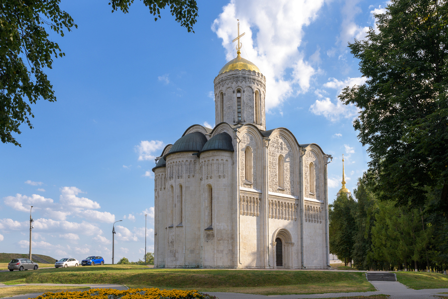  Дмитриевский собор, Владимир