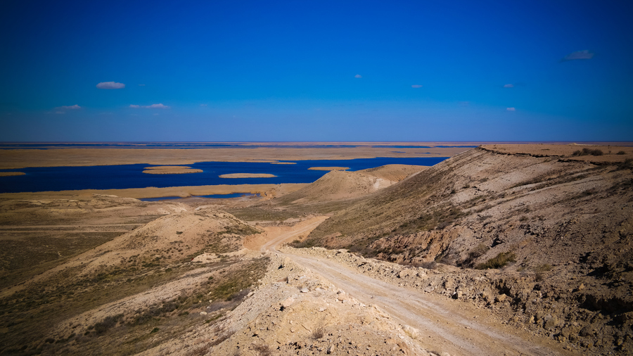 Озеро Судочье на северо-западе Узбекистана раньше соединялось протокой с Аральским морем. Фото: istockphoto