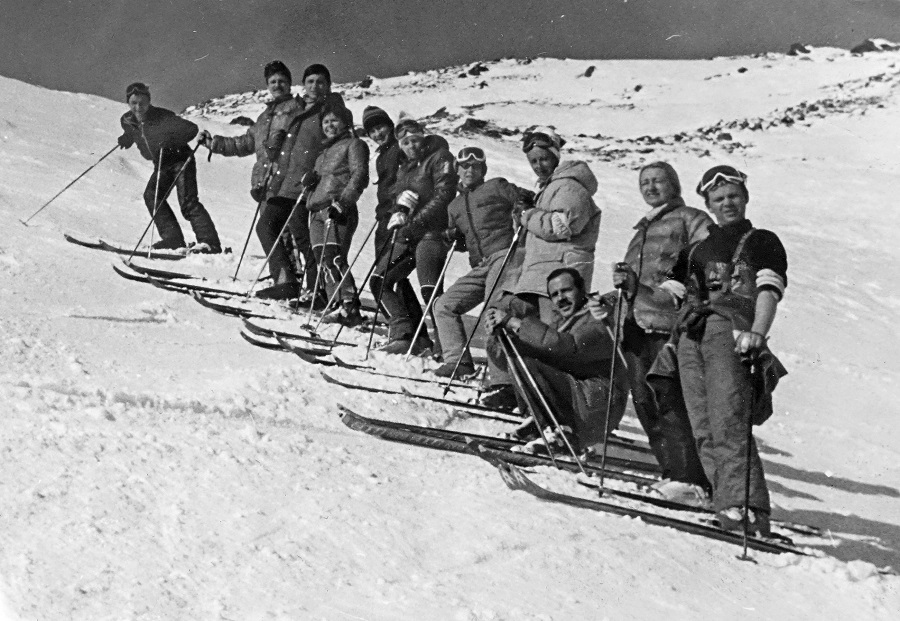 Любители на Чегете, начало 1980-х. Фото: из архива Георгия Дубенецкого