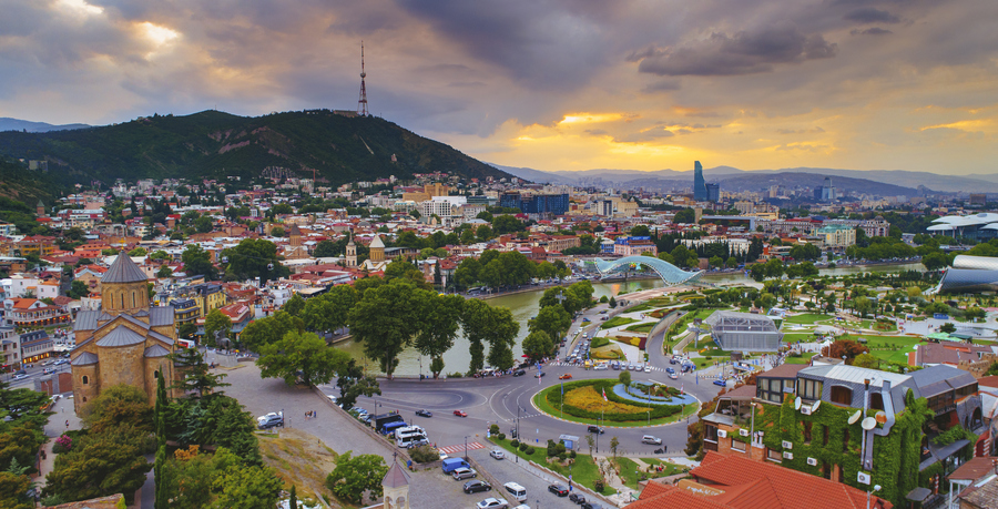 Вид на Тбилиси. Фото: istockphoto/pawel.gaul