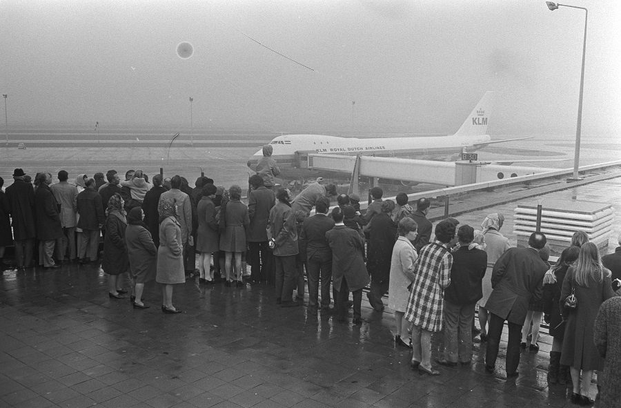 Boeing 747 компании Pan Am впервые прибыл в амстердамский аэропорт Схипхол. 2 июля 1970 года. Фото: Nationaal Archief / Fotograaf Onbekend / Anefo