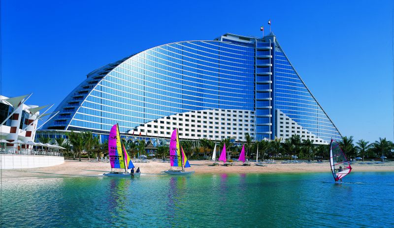 Отель Jumeirah Beach Hotel, Дубай, ОАЭ.  