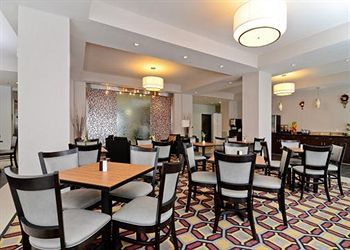 Quality Inn & Suites — фото 2