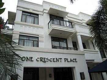 One Crescent Place Hotel — фото 3