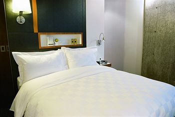 ALT Hotel Toronto Pearson — фото 2
