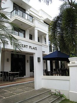 One Crescent Place Hotel — фото 2
