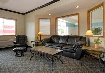 Quality Inn & Suites — фото 2