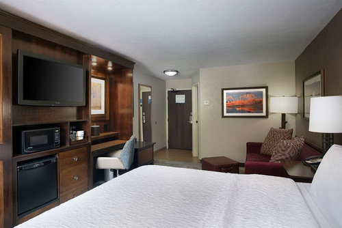 The Point Inn & Suites — фото 5