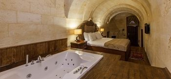 Aithra Cave Hotel — фото 4