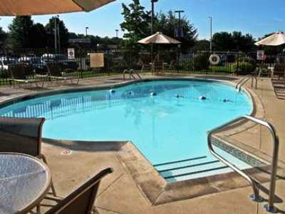 HAMPTON INN WESTSPRINGFIELD — фото 3