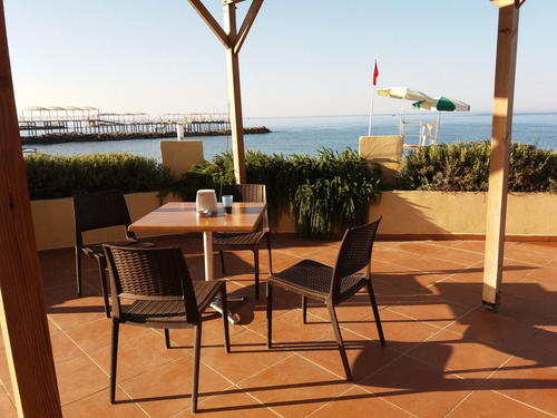Asrin Beach Hotel — фото 4