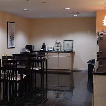 Palace Inn Tomball — фото 3
