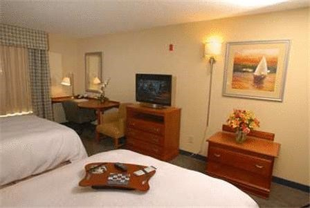 Hampton Inn Gloucester — фото 4