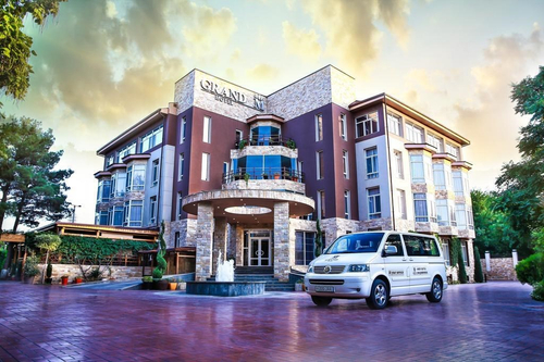 Отель Grand M
