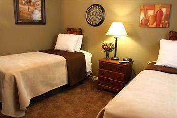 EAGLES DEN SUITES AT COTULLA — фото 3