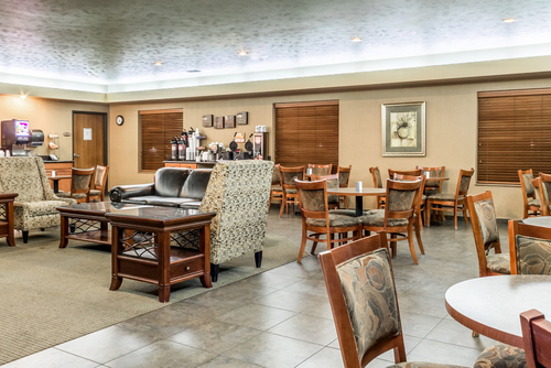 Comfort Inn & Suites — фото 4