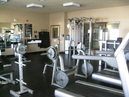 Ramada Inn And Suites — фото 2