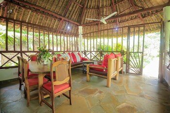 African Huts — фото 3